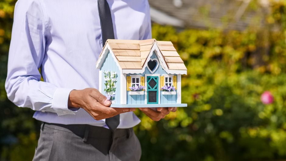 Facts About Reverse Mortgages for Homeowners Over 62